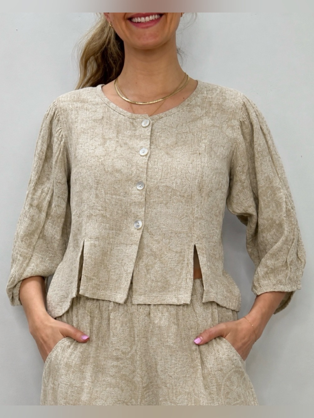 Natural damask cropped jacket